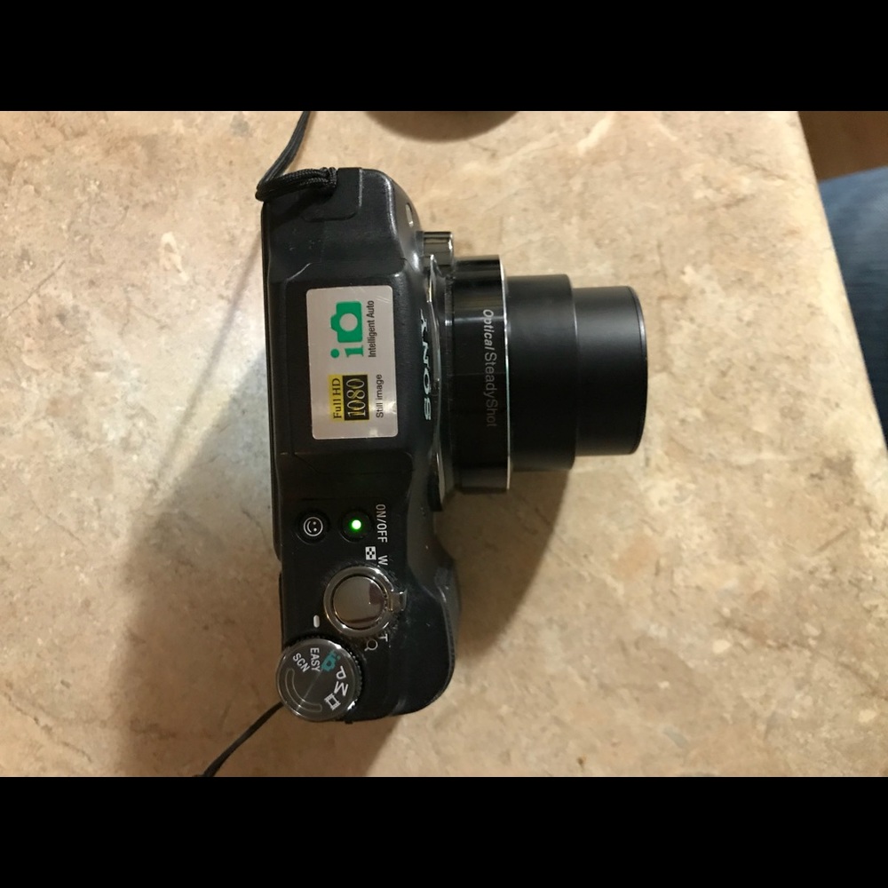 Sony Camera - Picture 6 of 8